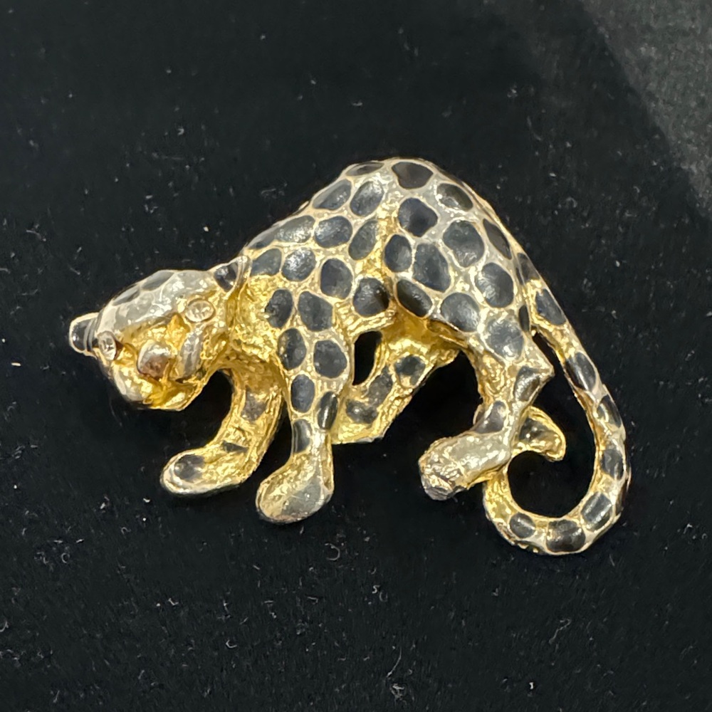 Leopard Brooch - Picture 6 of 6